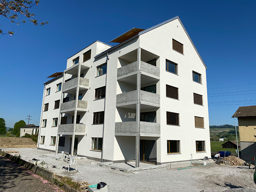 Mehrfamilienhaus Schübelbach Web.jpg