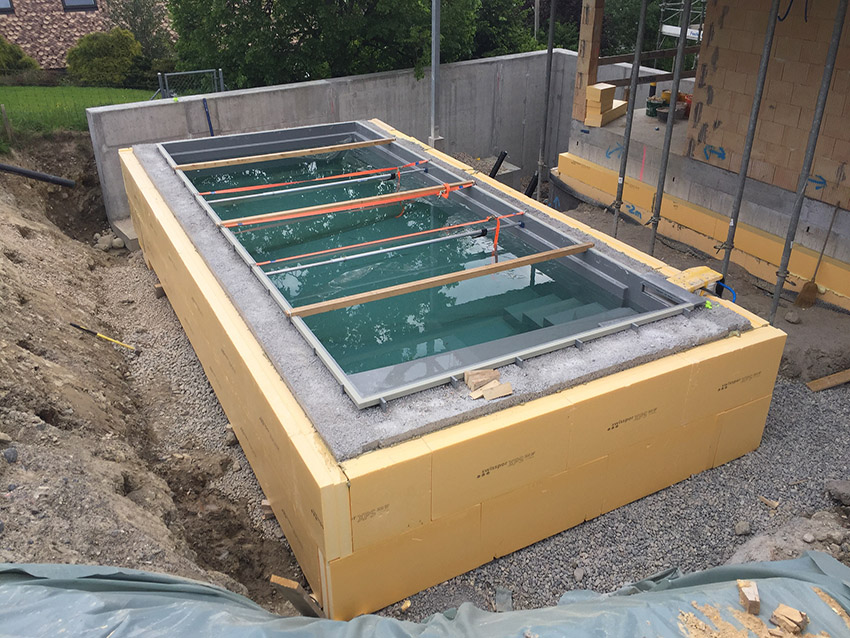 Pool Web 1.jpg